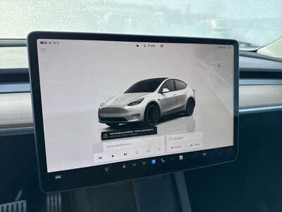 2023 Tesla Model Y, $32990. Photo 9