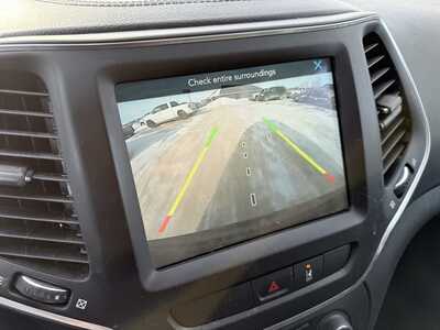 2022 Jeep Cherokee, $22900. Photo 9