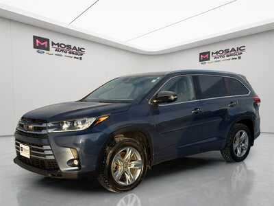 2019 Toyota Highlander, $24490. Photo 3
