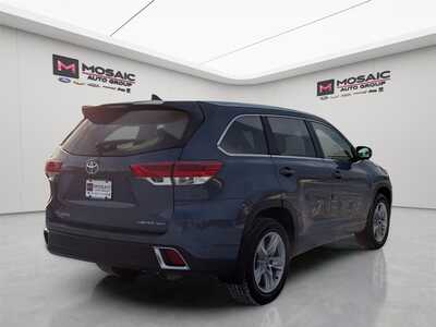 2019 Toyota Highlander, $24490. Photo 8