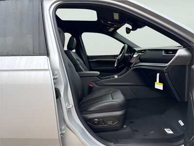 2025 Jeep Grand Cherokee L, $48439. Photo 11