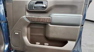 2022 GMC 3500 Crew Cab, $66490. Photo 10