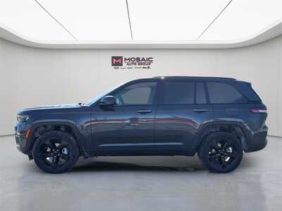 2023 Jeep Grand Cherokee, $34990. Photo 4