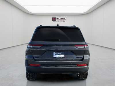 2023 Jeep Grand Cherokee, $34990. Photo 6