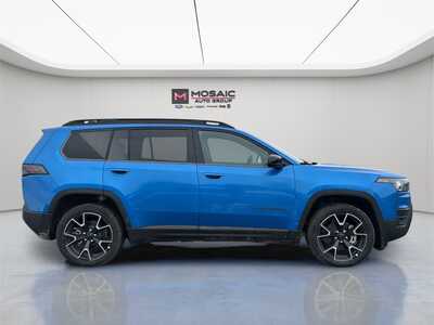 2026 Jeep Cherokee, $43602. Photo 9