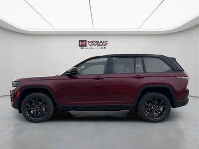 2025 Jeep Grand Cherokee, $45481. Photo 3
