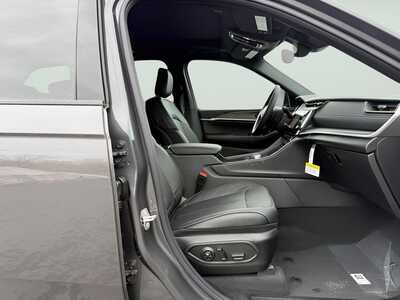 2026 Jeep Grand Cherokee, $52333. Photo 10