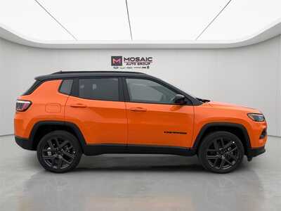 2026 Jeep Compass, $31679. Photo 7