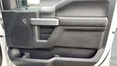 2016 Ford F150 Crew Cab, $20190. Photo 9