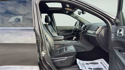2020 Jeep Grand Cherokee, $19490. Photo 11