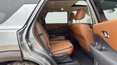 2025 Nissan Pathfinder, $44690. Photo 12