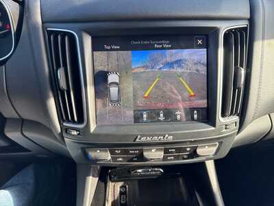 2017 Maserati Levante, $20990. Photo 11
