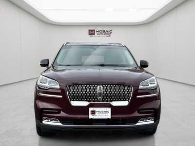 2021 Lincoln Aviator, $38190. Photo 9
