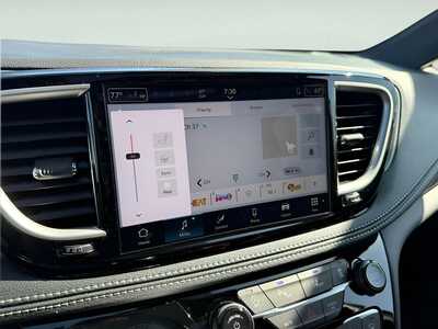 2026 Chrysler Pacifica, $45925. Photo 10
