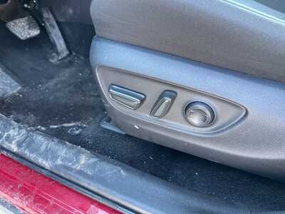 2025 Toyota RAV4, $31790. Photo 7