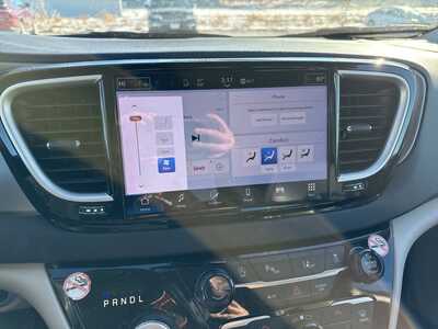 2023 Chrysler Pacifica, $24790. Photo 10