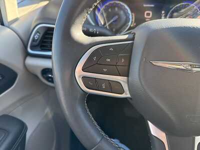 2023 Chrysler Pacifica, $23790. Photo 12