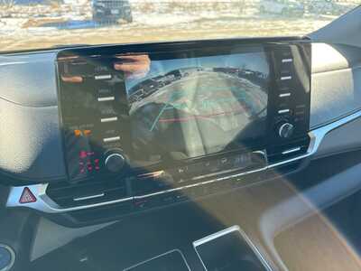 2024 Toyota Sienna, $38190. Photo 10