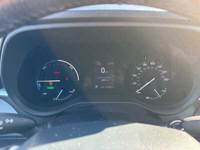 2024 Toyota Sienna, $38190. Photo 11