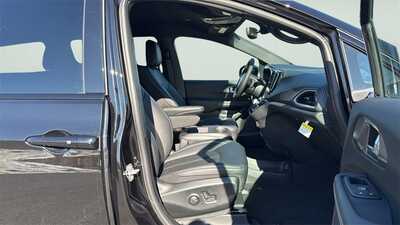 2026 Chrysler Pacifica, $46730. Photo 11