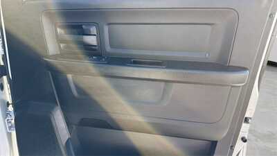 2016 RAM 1500 Crew Cab, $13790. Photo 9