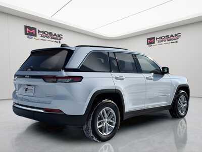 2026 Jeep Grand Cherokee, $41885. Photo 3