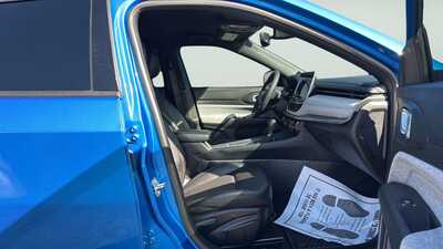 2023 Jeep Compass, $20490. Photo 11