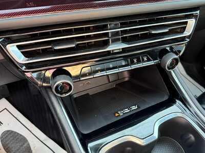 2025 Chevrolet Traverse, $53790. Photo 9