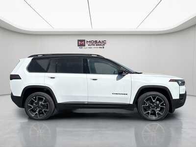 2026 Jeep Cherokee, $41484. Photo 9