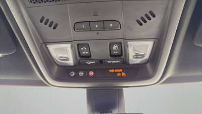 2021 Cadillac XT5, $27190. Photo 11