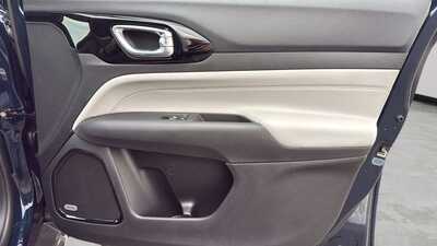 2026 Jeep Compass, $32540. Photo 10