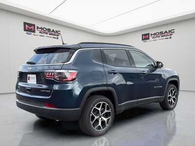 2026 Jeep Compass, $32540. Photo 8