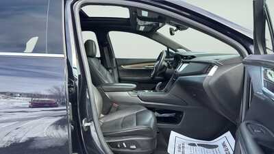 2021 Cadillac XT5, $22340. Photo 11