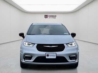 2026 Chrysler Pacifica, $43024. Photo 2