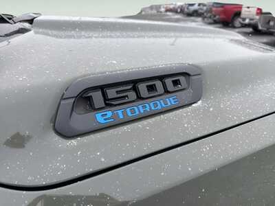2026 RAM 1500 Crew Cab, $54197. Photo 9