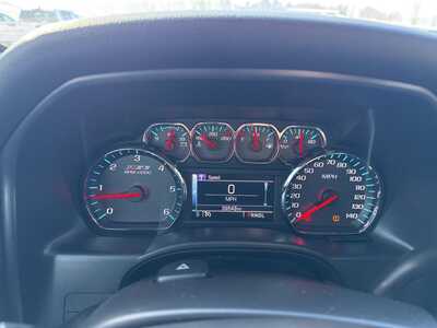 2018 Chevrolet 1500 Crew Cab, $29890. Photo 11