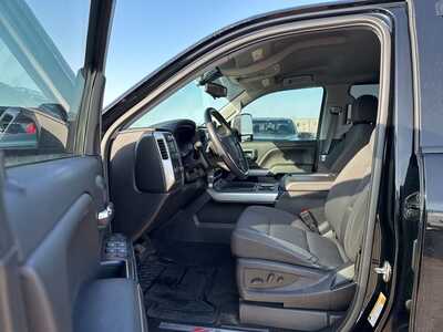 2018 Chevrolet 1500 Crew Cab, $29890. Photo 6
