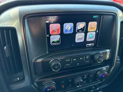 2018 Chevrolet 1500 Crew Cab, $29890. Photo 8