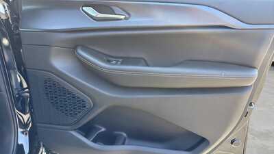 2026 Jeep Grand Cherokee, $40903. Photo 10