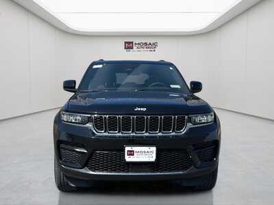 2026 Jeep Grand Cherokee, $40903. Photo 2