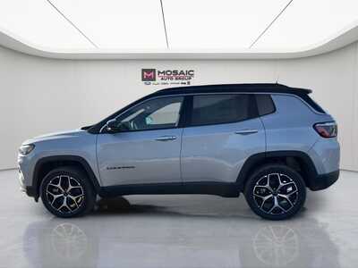 2026 Jeep Compass, $31692. Photo 3