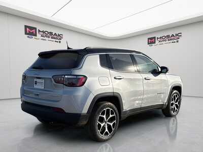 2026 Jeep Compass, $31692. Photo 8