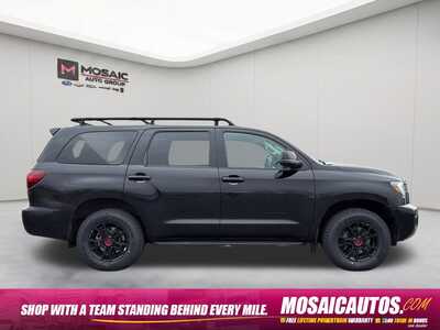 2020 Toyota Sequoia, $48390. Photo 9