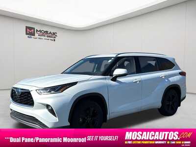 2022 Toyota Highlander, $41390. Photo 7