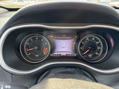 2014 Jeep Cherokee, $9280. Photo 11