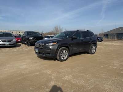 2014 Jeep Cherokee, $9280. Photo 3