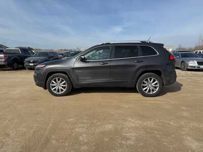 2014 Jeep Cherokee, $9280. Photo 4