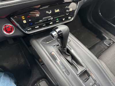 2019 Honda HR-V, $16590. Photo 12