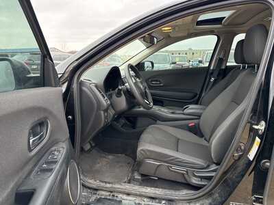 2019 Honda HR-V, $16590. Photo 6