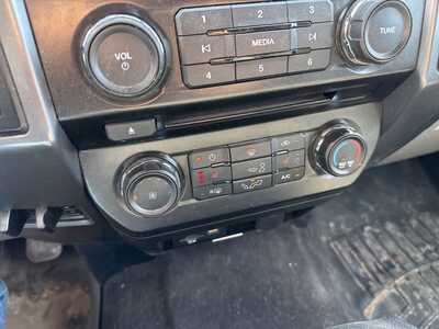 2015 Ford F150 Crew Cab, $16280. Photo 10